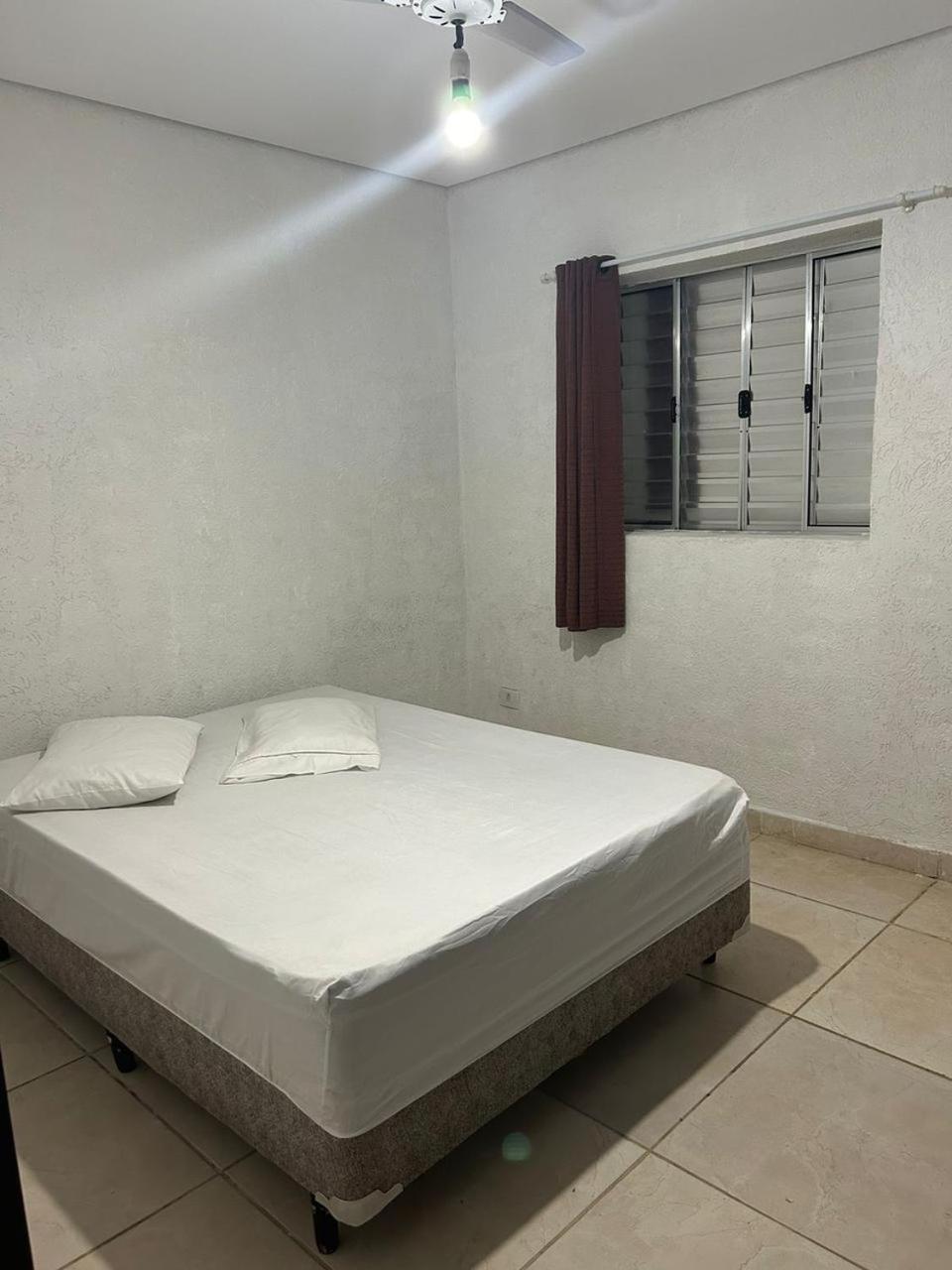Oasis Hostel E Pousada Итаньяэн Экстерьер фото